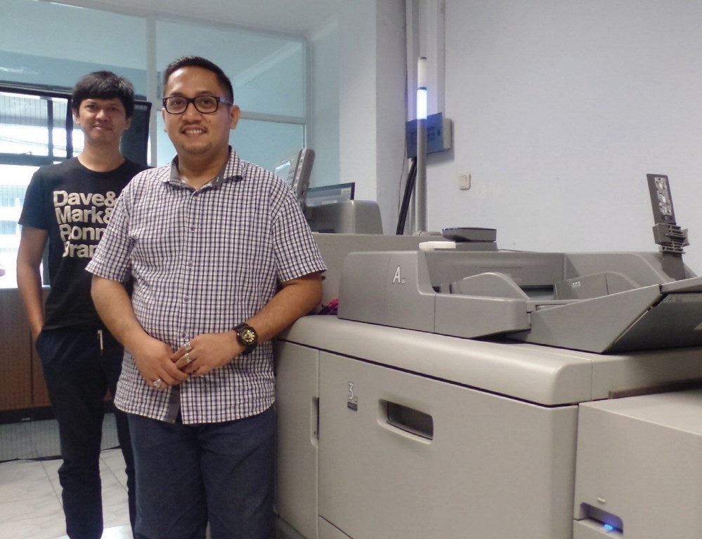 Pasar Packaging, Mencetak Kemasan dengan Mesin Cetak Digital Versafire CV-5 Warna dari Heidelberg